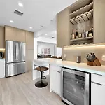 Brickell, Remote-Ready Oasis