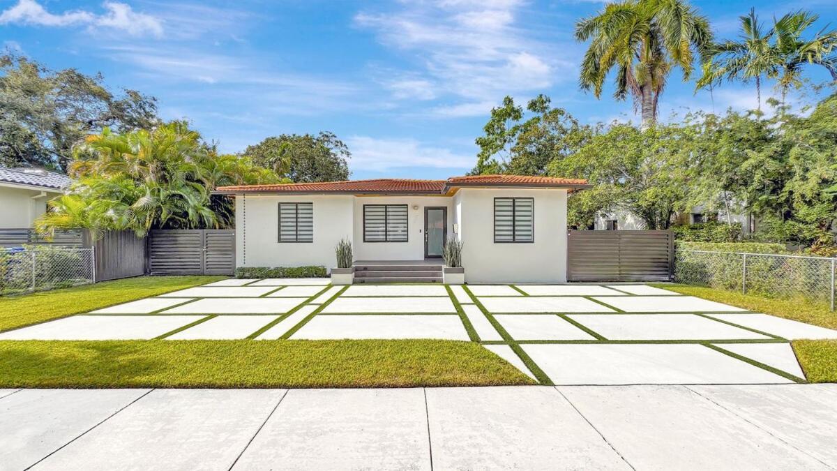 Brickell, Remote-ready Oasis