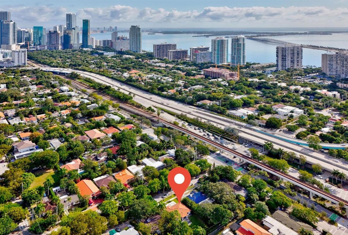 Brickell, Remote-ready Oasis