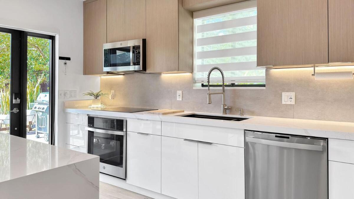 Brickell, Remote-ready Oasis *